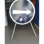 Panneaux de signalisation avec support trépied